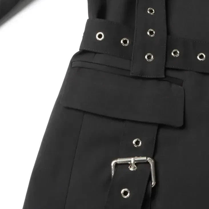 Blazer noir à ceinture et bretelles