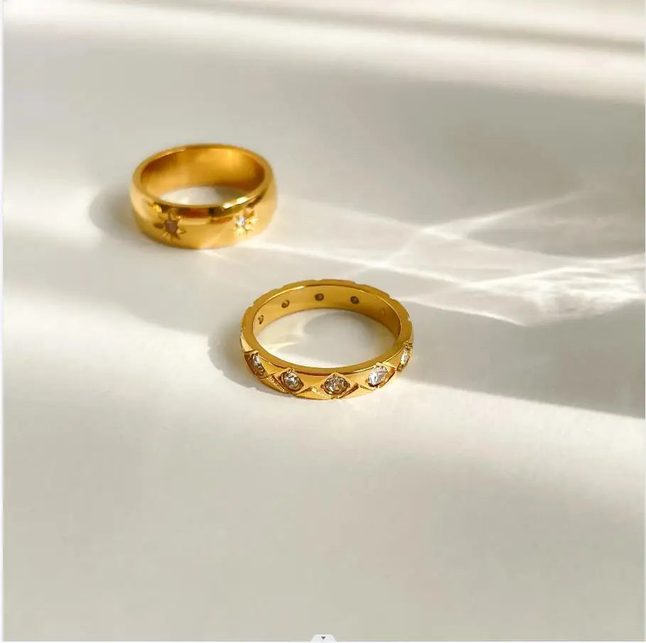 Petite Pearls Rings