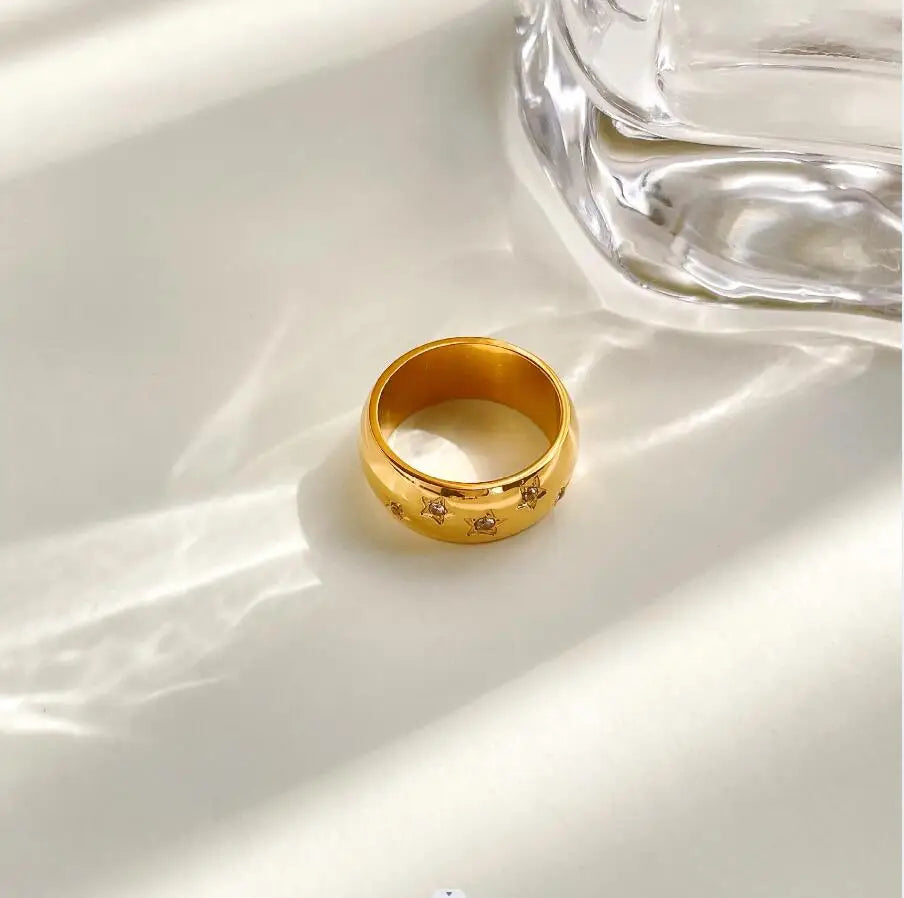 Petite Pearls Rings