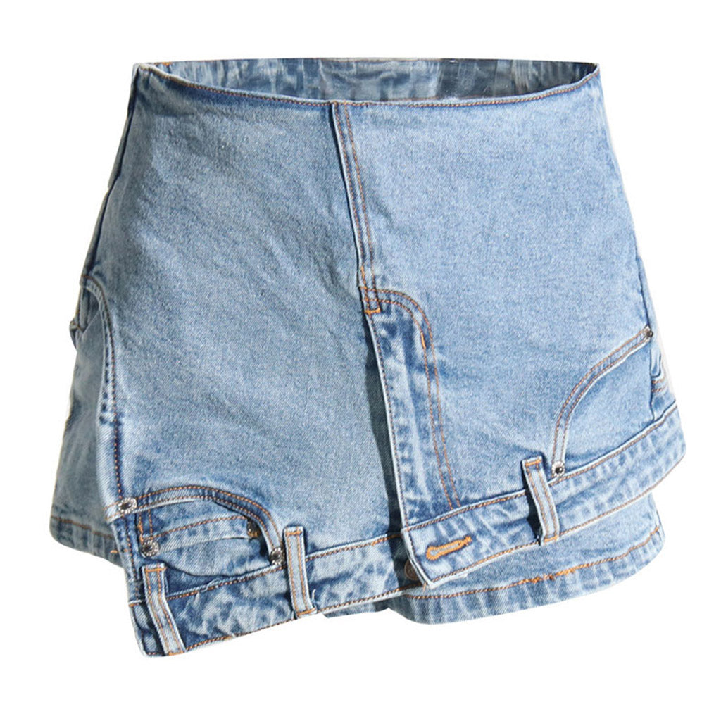 Jupe-short asymétrique en jean à taille haute et à l'envers