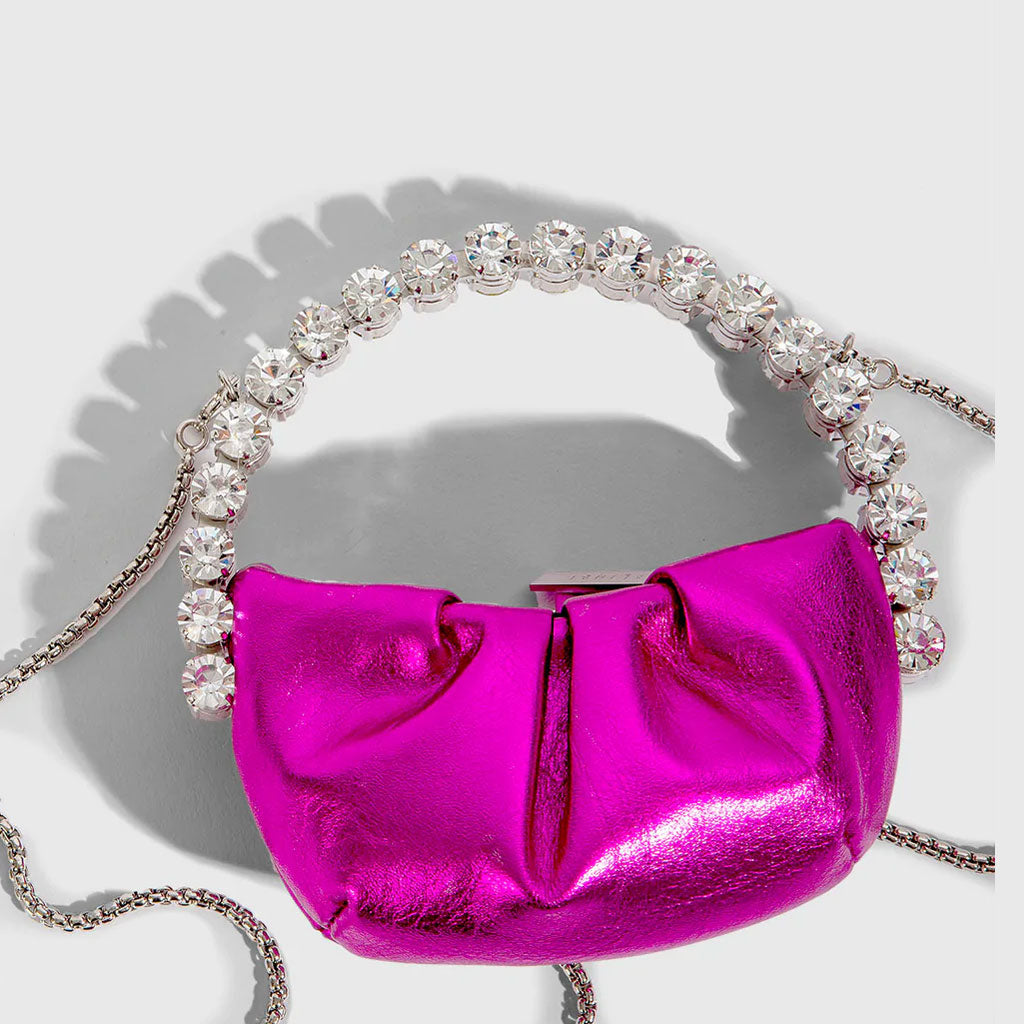 Schicke, mit Strass verzierte, halbrunde Mini-Clutch aus gerafftem Leder - Rosa