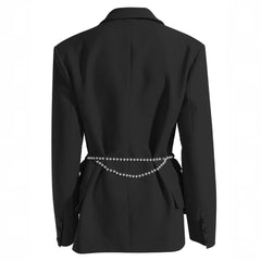 Schwarzer Blazer mit STRASSKETTE