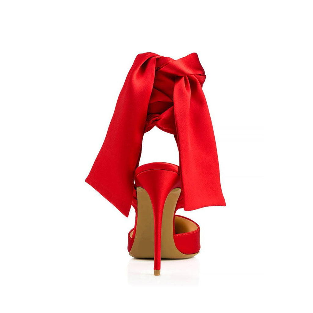 Dramatische Satin-Pumps mit spitzer Zehenpartie und Schleife im Stiletto-Stil - Rot