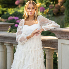 Robe longue en tulle à pois à volants et à manches évasées de style français