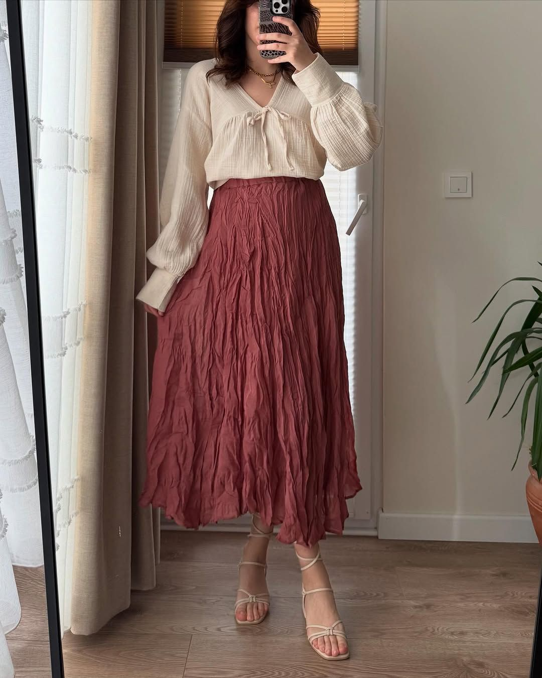 Pleated midi skirt