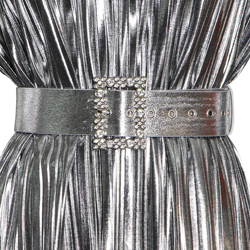 Metallic-Minikleid mit Gürtel, Schulterpolstern, Rundhalsausschnitt, langen Ärmeln und Plissierung