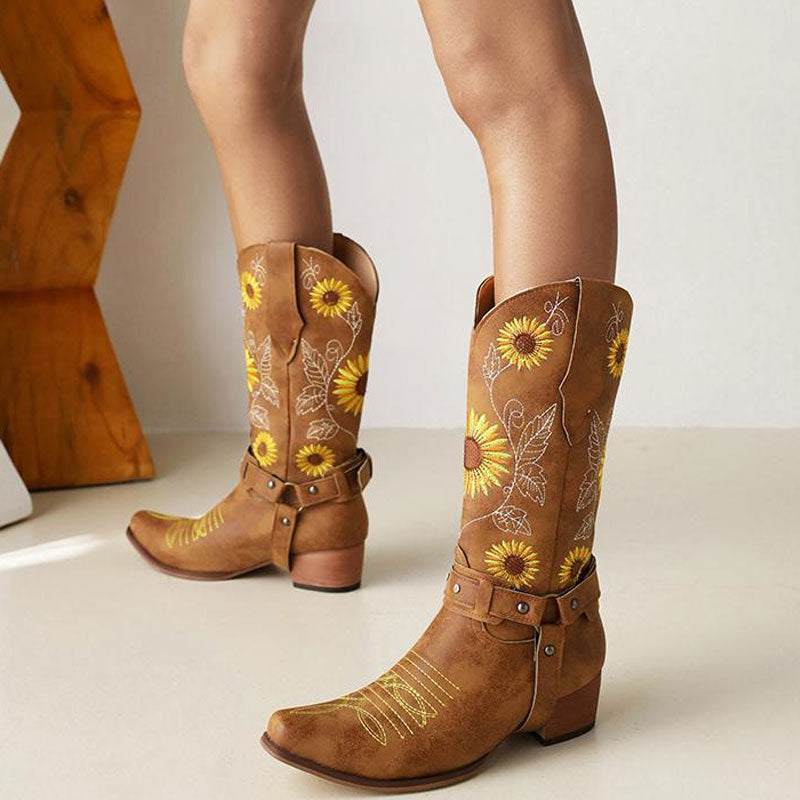 Pretty SunfLower Westernstiefel mit Stickerei und quadratischer Zehenpartie und klobigem Absatz - Braun