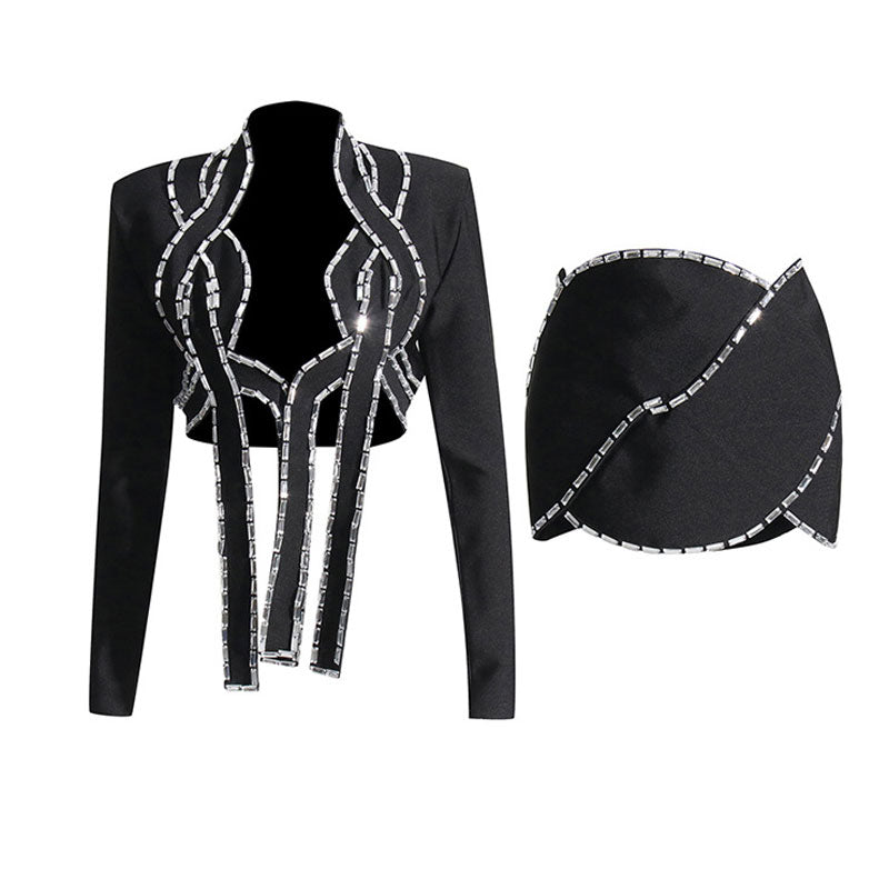 Rebellisches, verziertes Kristallseil-Set mit niedriger Taille und figurbetontem CutOut-Crop-Blazer