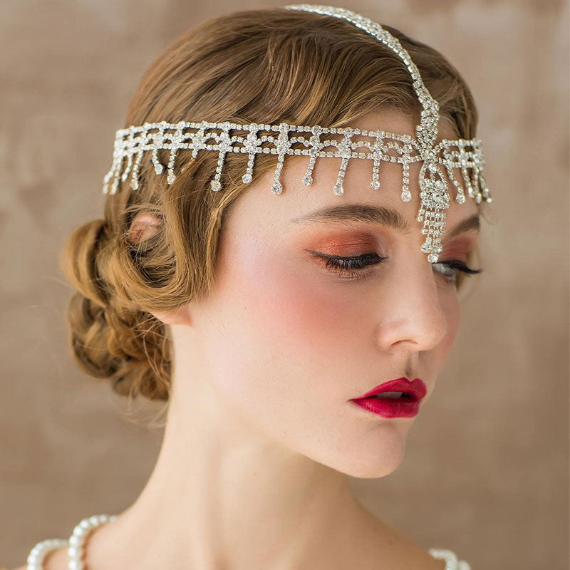 Retro Flapper Rhinestone Embellished Tassel Head Chain - Silver