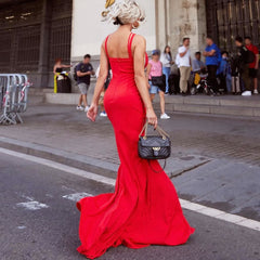 Robe de soirée longue sexy en maille tressée croisée avec découpes et fente sur le devant - Rouge