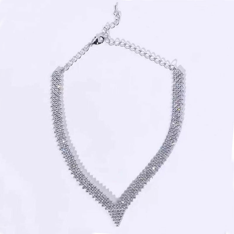 Sparkly Pointed V Shaped Rhinestone Embellished Collar NeckLace - Silver