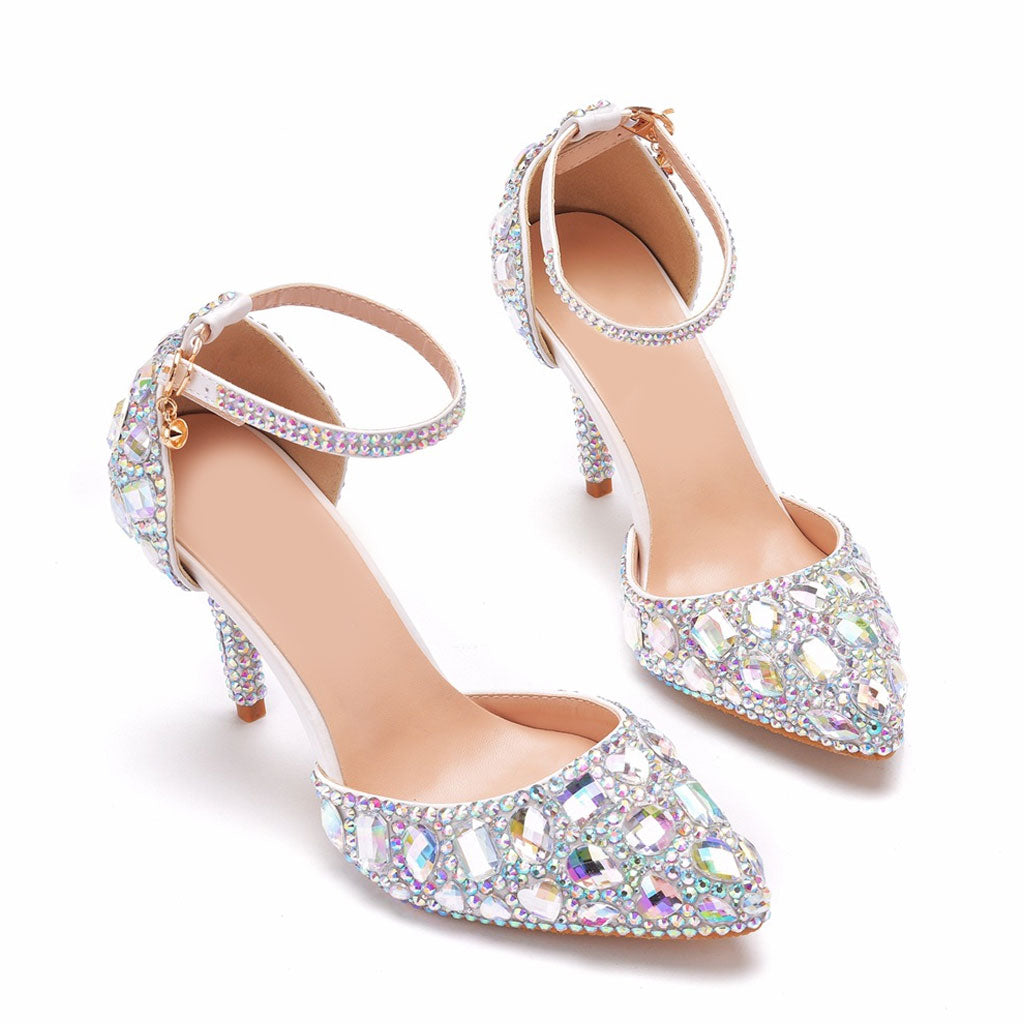 Glitzernde Stiletto-Pumps mit Fesselriemchen und Strassverzierung - Mehrfarbig