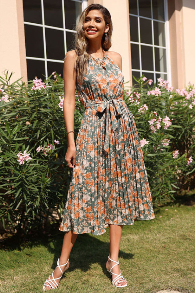 Robe mi-longue plissée à imprimé floral