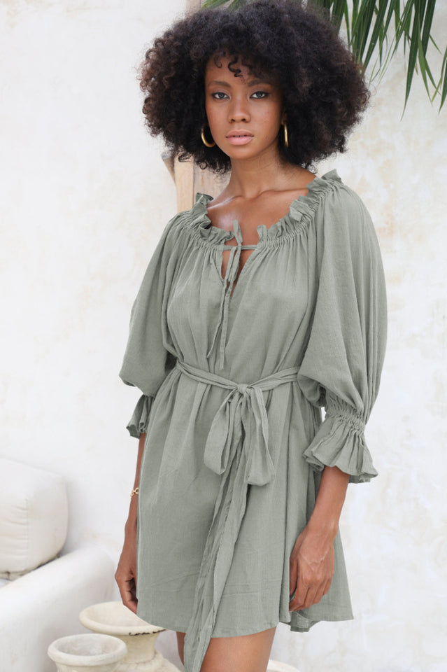 Robe courte bohème à épaules dénudées Vacay