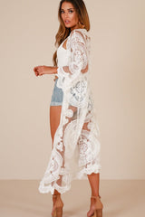 Robe de plage blanche