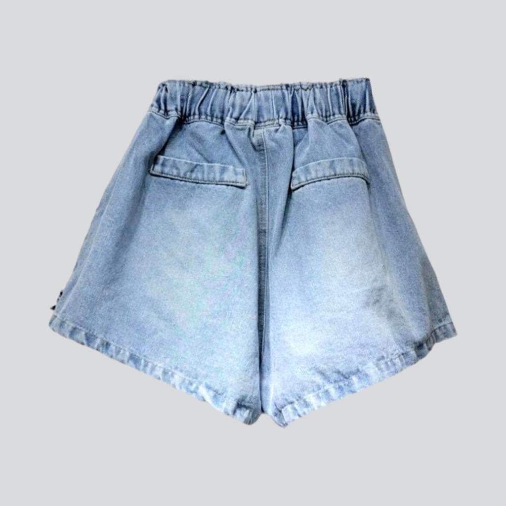 Weite Jeansshorts mit Strass