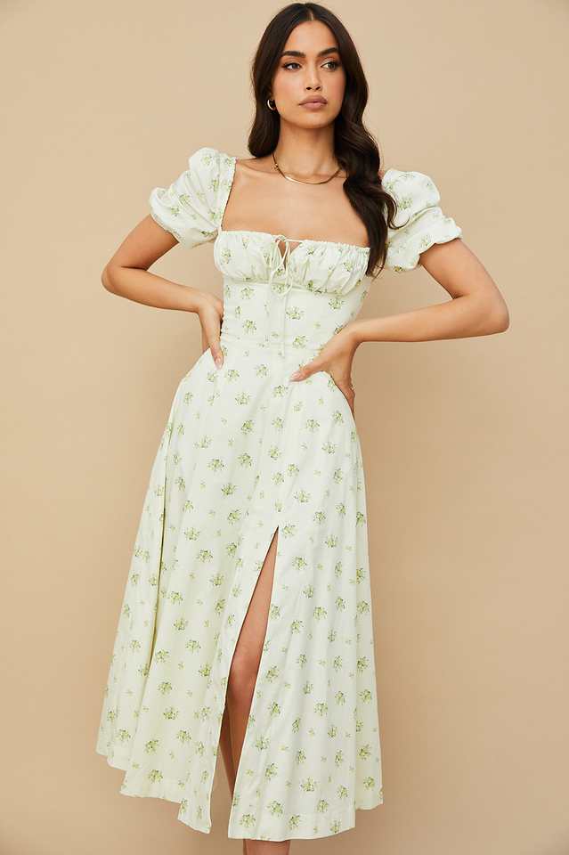 Robe mi-longue bohème à manches bouffantes et à fleurs