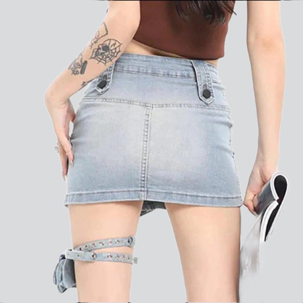 Urbaner Jeansrock mit Reißverschlusstasche