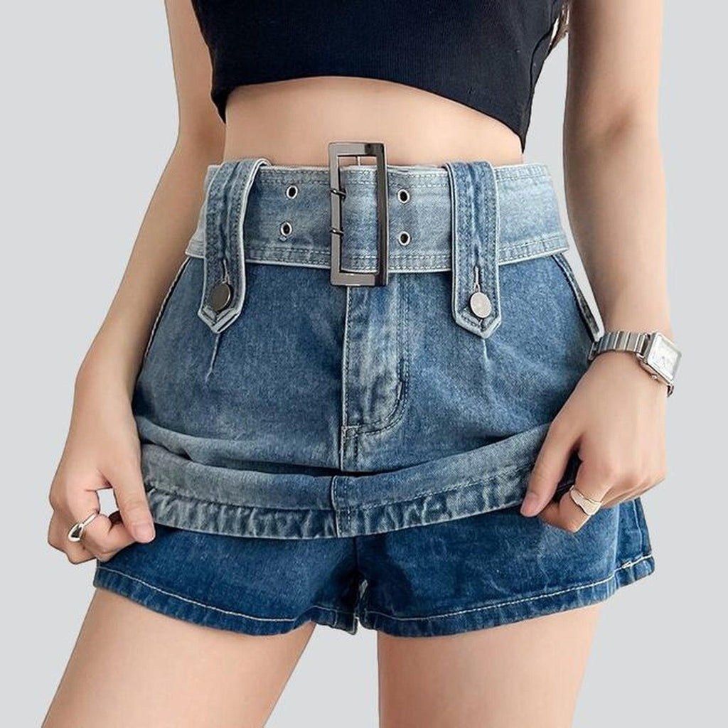 Wide belt mini denim skirt