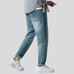 Herren-Baggy-Jeans mit Schnurrbart