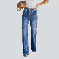 Hell verwaschene Jeans mit weitem Bein