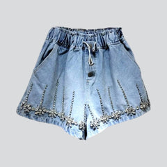 Short en jean à jambes larges avec strass