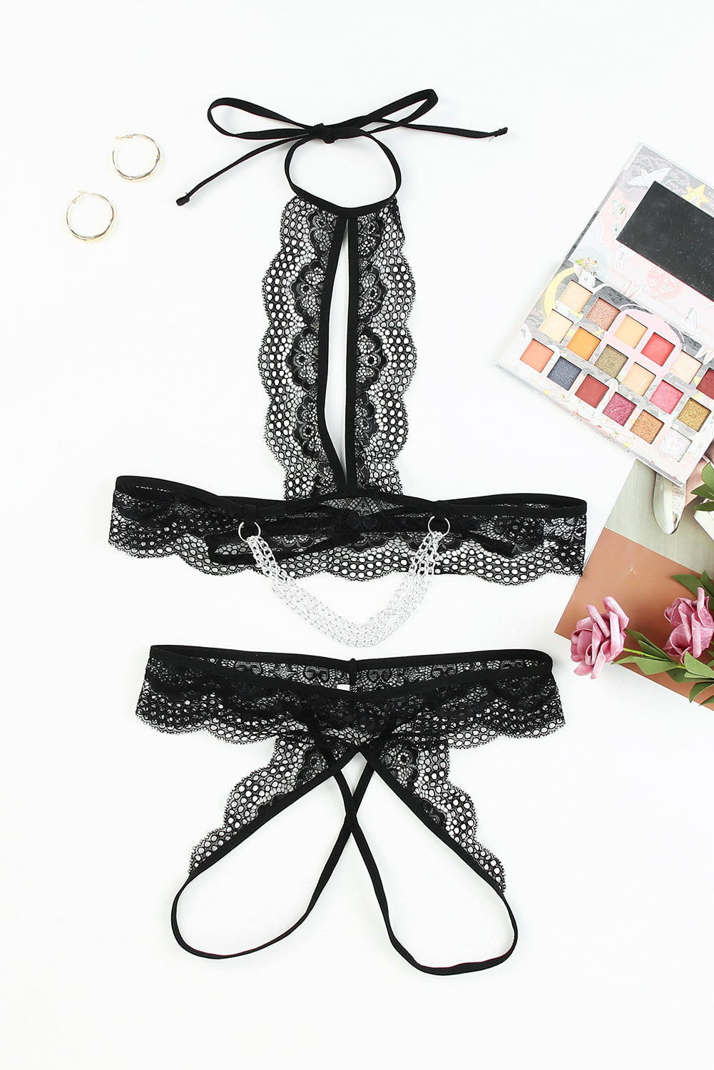 Black 2Pcs Lace Open Cut Chain Decor Lingerie Set