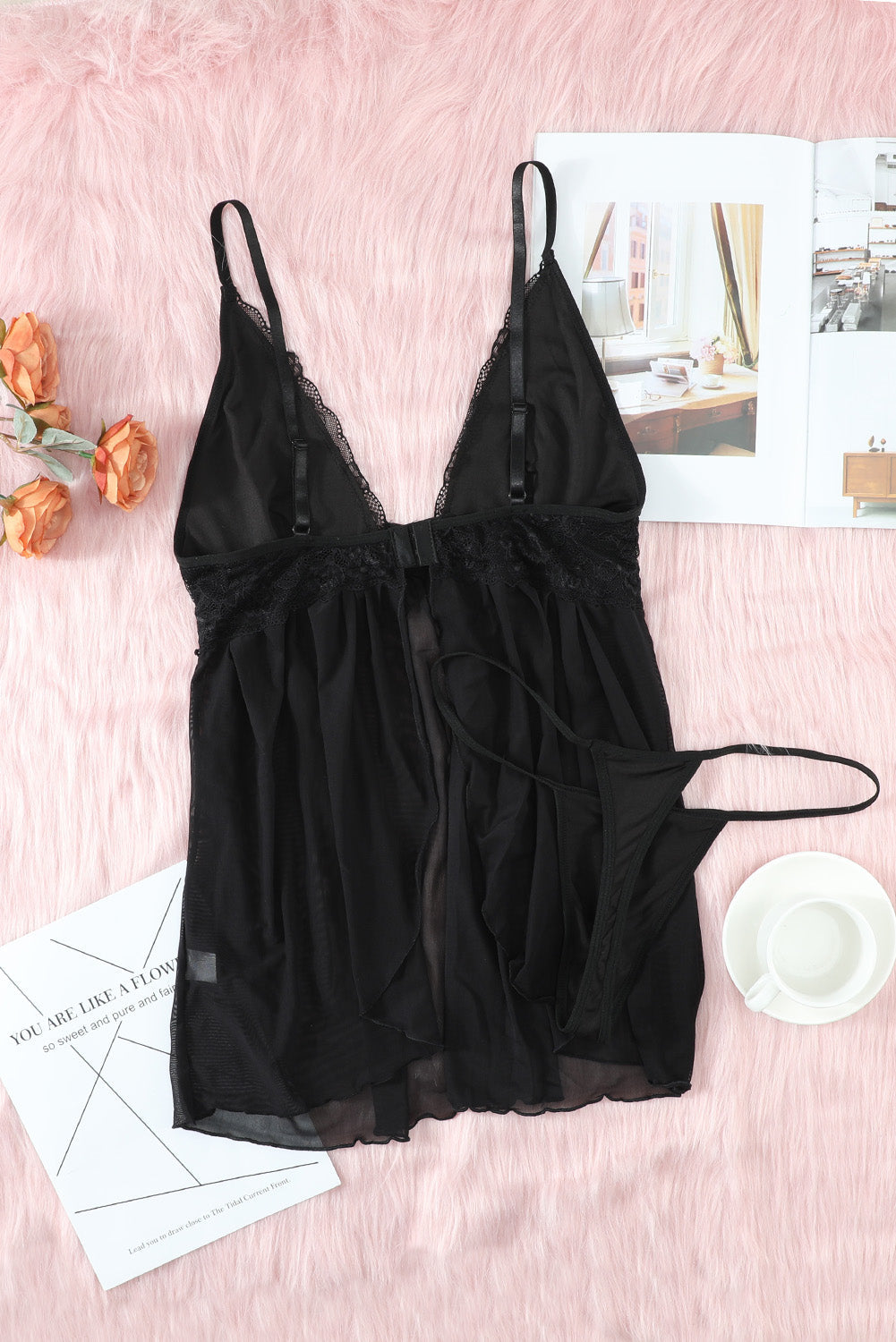 Schwarzes Babydoll-Set mit Spitzenkörbchen und Tüll