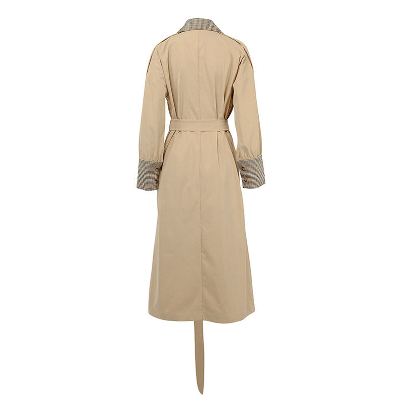 Schicker, zweireihiger Trenchcoat mit Gingham-Print und Gürtel - Khaki