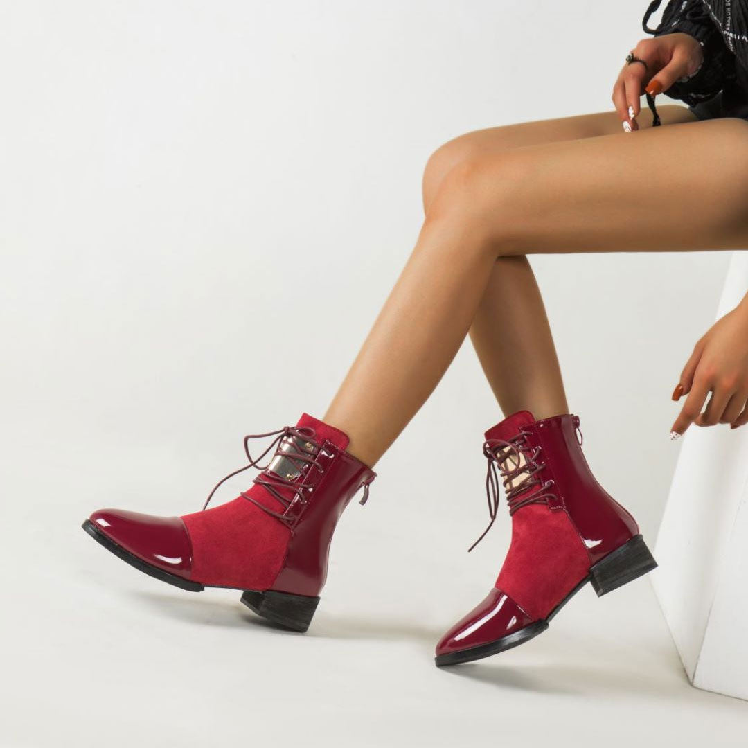 Contrast Panel Metal Trim Lace Up Faux Leather Ankle Boots - Red