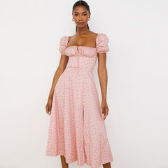 Maxi-Sommerkleid mit Gänseblümchen-Print, Puffärmeln und hohem Schlitz - Rosa