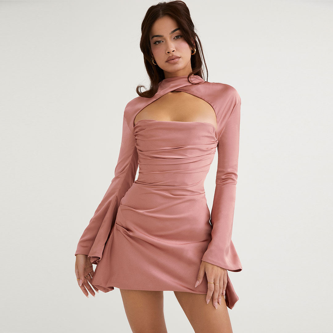 Robe courte drapée luxueuse en satin à col haut et manches longues - Rose