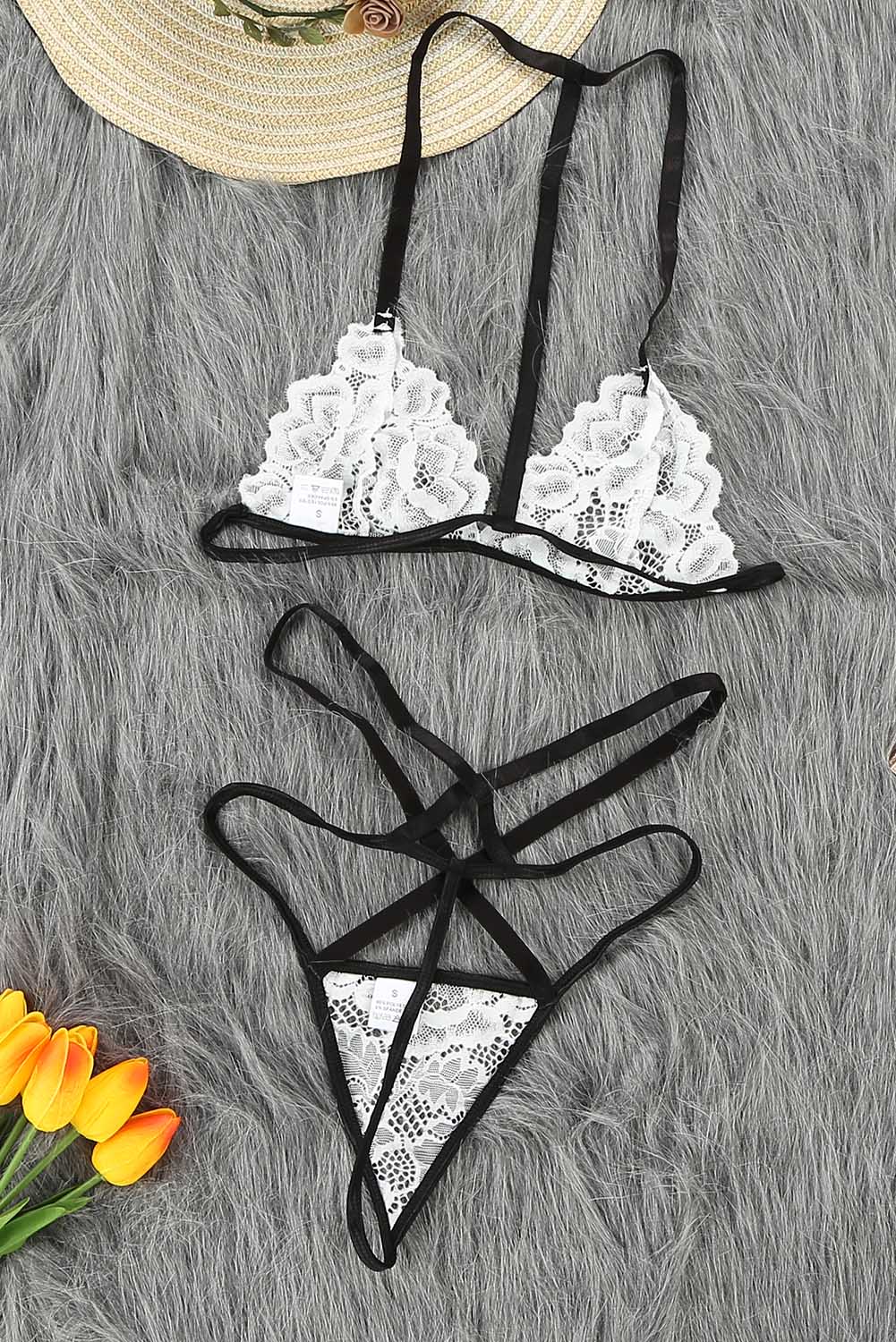 Weißes Set aus Neckholder-Bralette und Riemchen-String mit Spitze